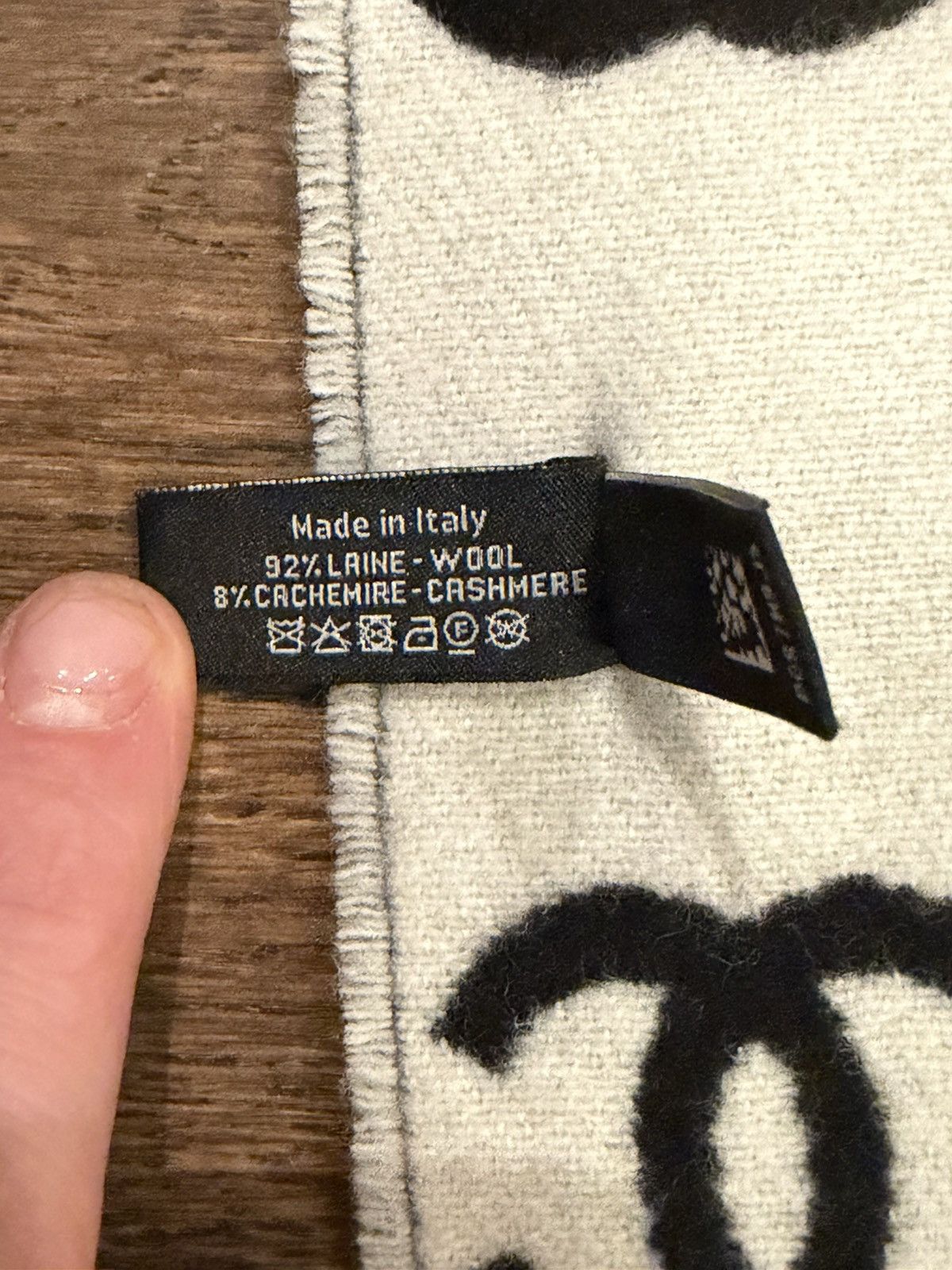 Chanel Chanel CC Reversible Scarf w/ wool & cashmere BRAND NEW Size ONE SIZE - 5 Thumbnail