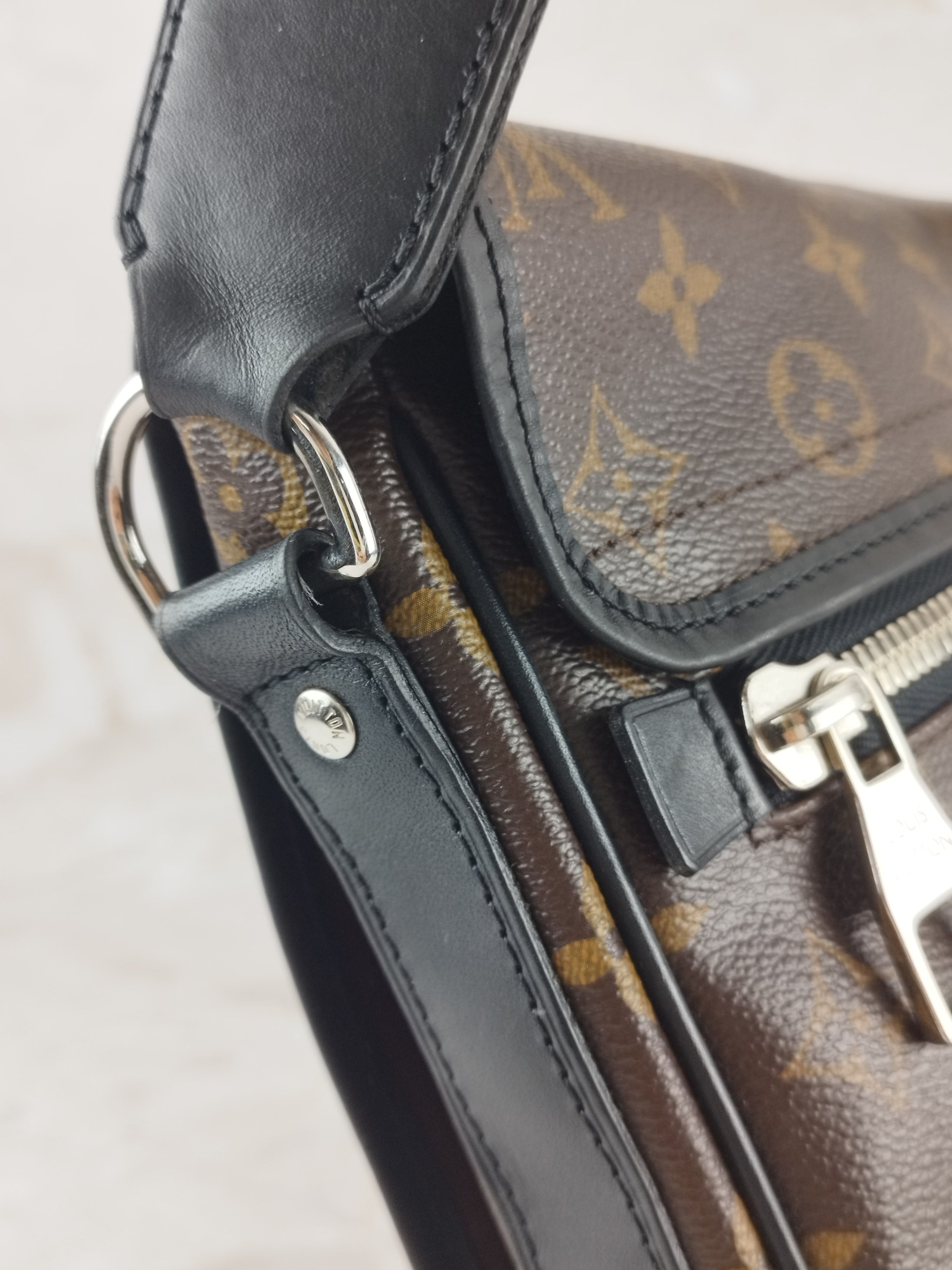 Louis Vuitton Louis Vuitton Monogram Macassar Canvas Bass MM bag Size ONE SIZE - 6 Thumbnail