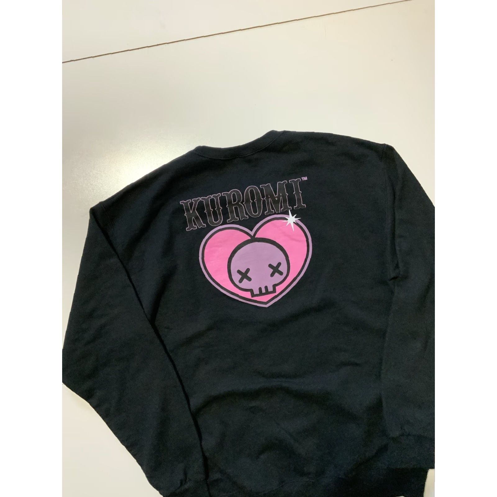 Vintage VINTAGE Kuromi By Sanrio BioWorld Anime Heart Skull Black Crewneck Sweatshirt Sz. L Unisex Adults Large Size Size US L / EU 52-54 / 3 - 4 Thumbnail