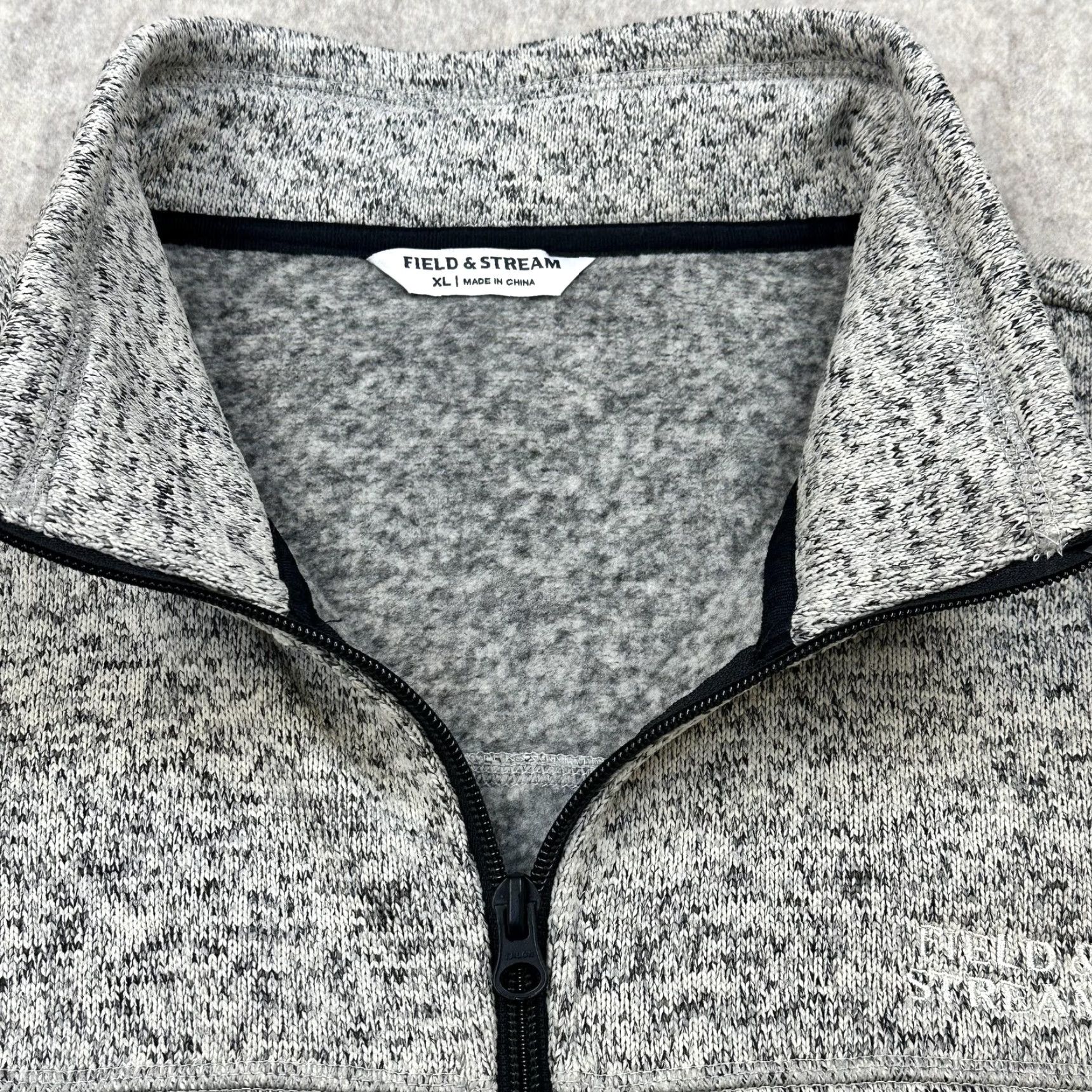 Vintage Field & Stream Vest Mens XL Gray Fleece Full Zip Stand Collar Outdoor Shirt Size US XL / EU 56 / 4 - 4 Thumbnail