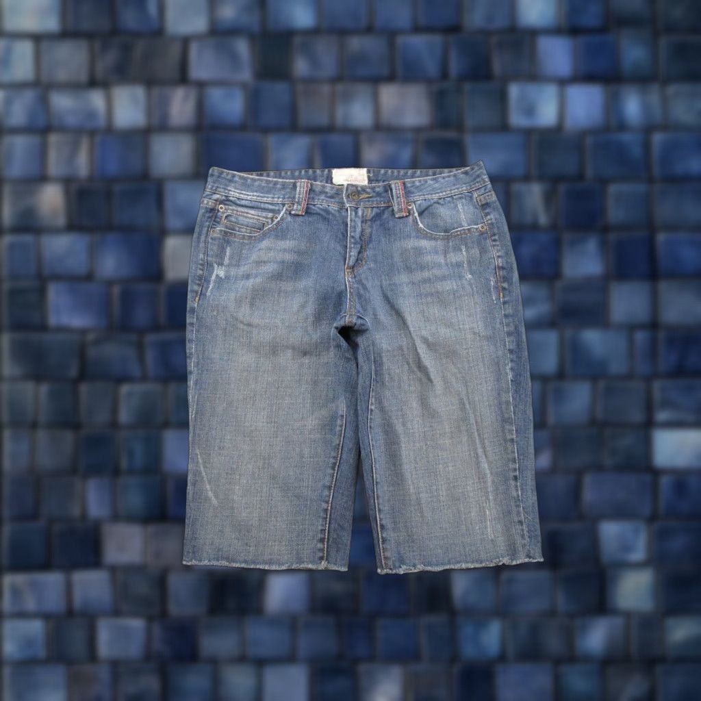 Vintage Maurices Bermuda Blue Denim Shorts Stretch 12 Regular 5-Pocket Cap/Flat Front Womens Casual Summer Spring Size 34" / US 12 / IT 48 - 1 Thumbnail