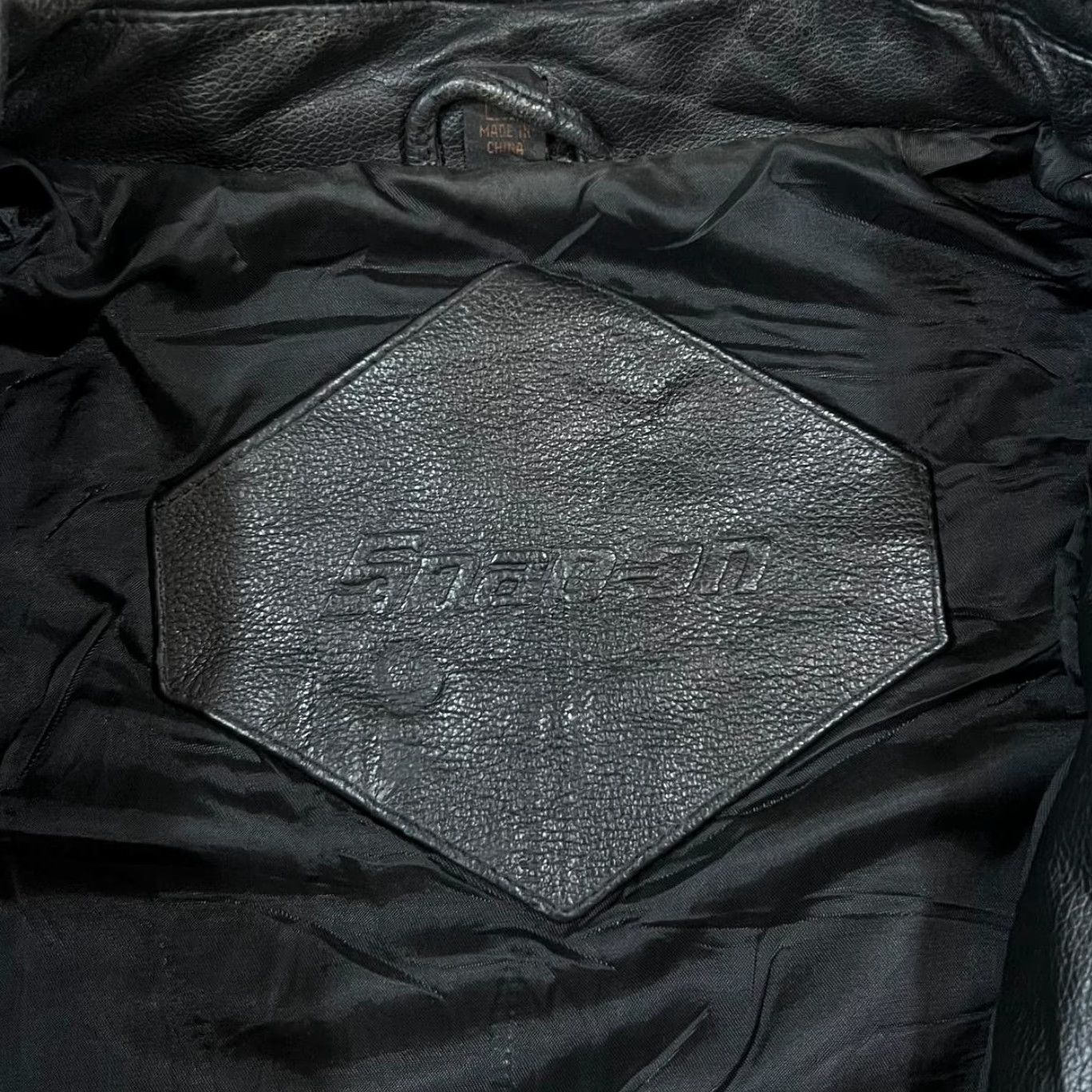 Vintage VINTAGE 90's SNAP-ON Mini Logo Genuine Real Heavy Black Leather Bomber Jacket XL Mens Leather Jacket 90s Logo Pocket Embroidered Size US XL / EU 56 / 4 - 4 Thumbnail