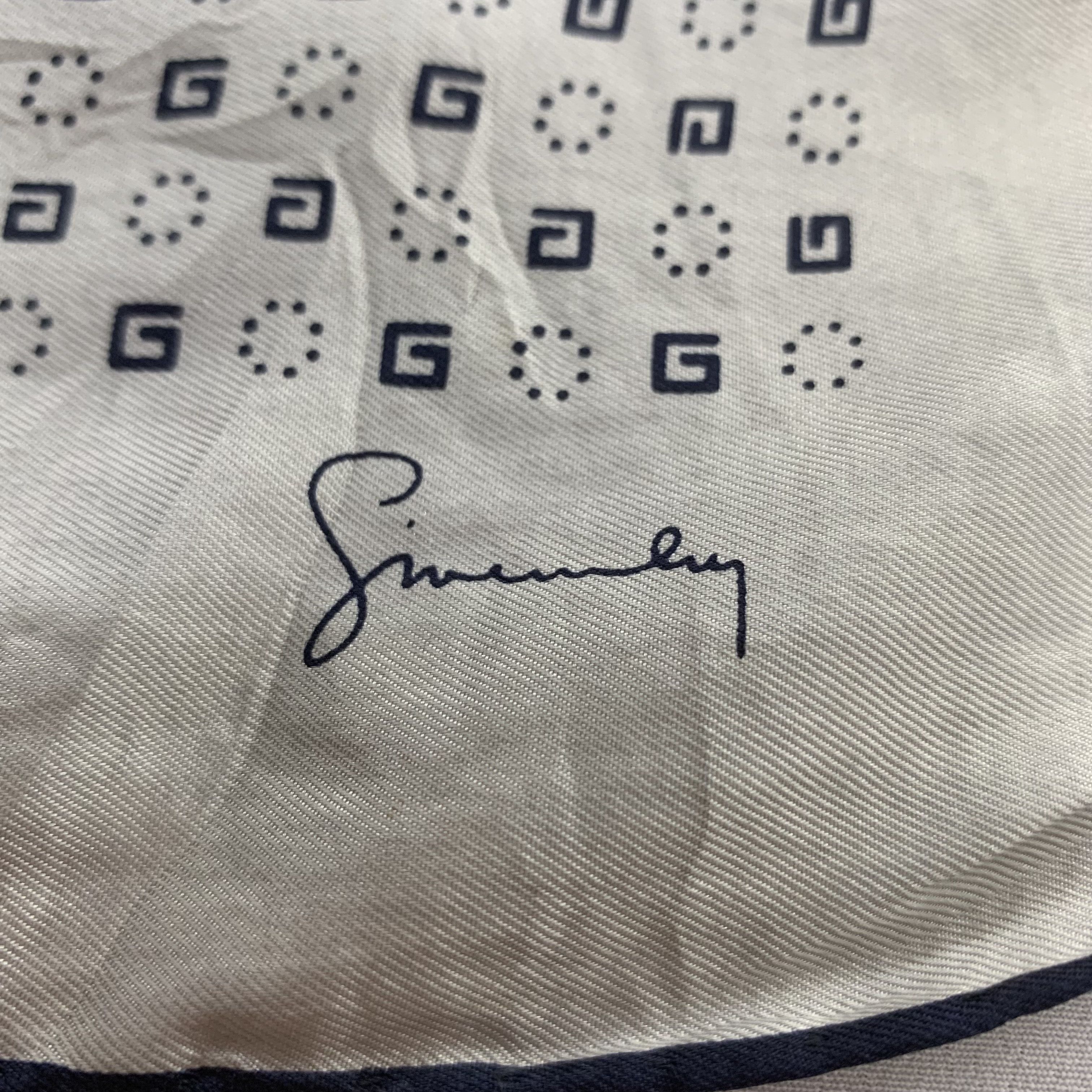 Designer × Vintage Givenchy Monogram Scarf Babushka Silky Size ONE SIZE - 4 Thumbnail