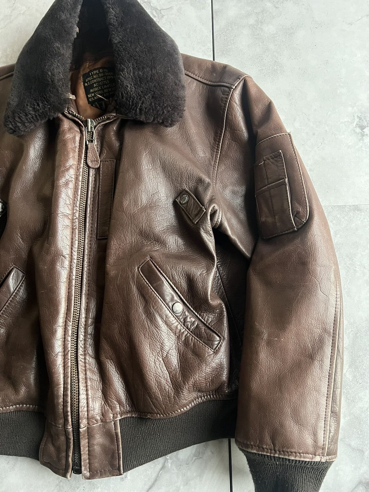 Avirex Avirex B-15 Leather Fur Collar Bomber Jacket Size US L / EU 52-54 / 3 - 3 Thumbnail