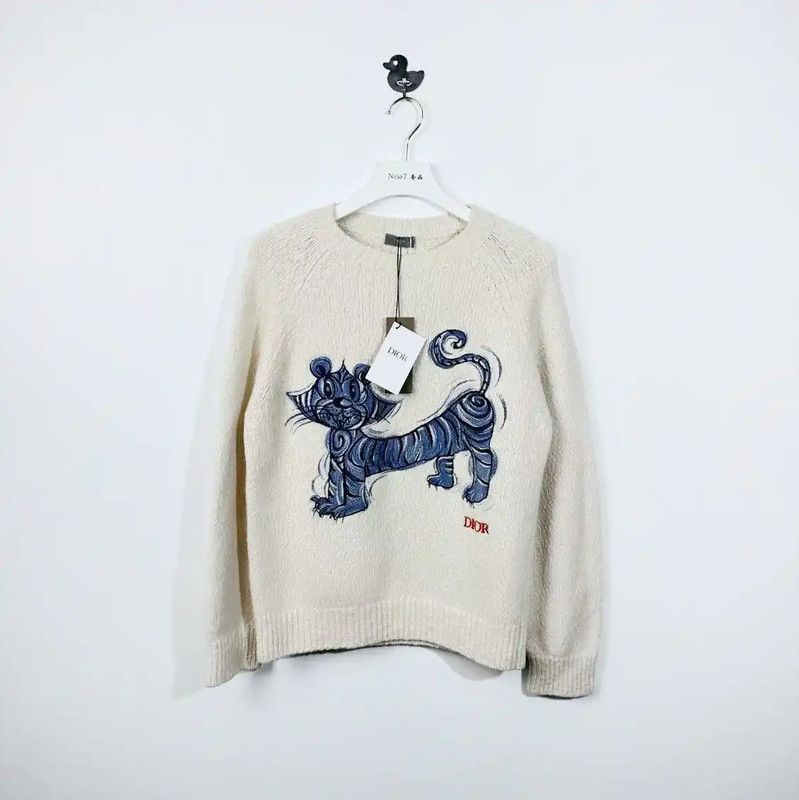 Dior Dior White Cashmere Blend Sweater with Tiger Design 0089 Size US S / EU 44-46 / 1 - 1 Thumbnail