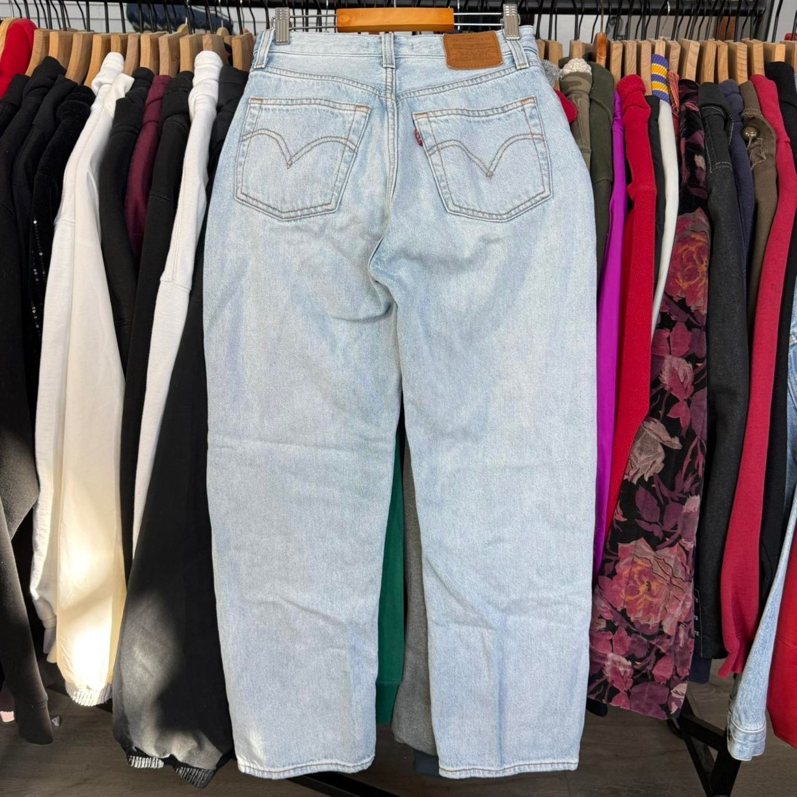 Levi's Levi’s Premium Denim Big E Jeans With Perfect Fade Size US 26 / EU 42 - 7 Thumbnail