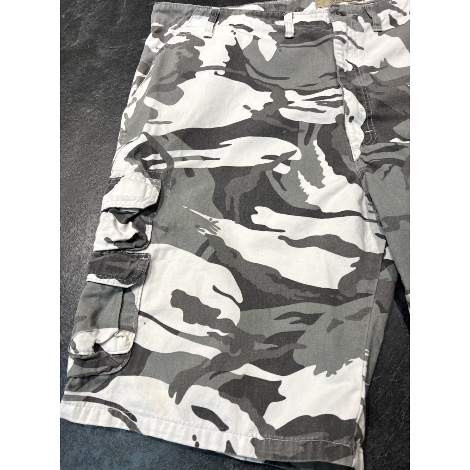 Wrangler VINTAGE Wrangler Cargo Shorts Men 48 Relaxed Fit Camouflage Cotton 00s Grunge Casual Size US 32 / EU 48 - 3 Thumbnail