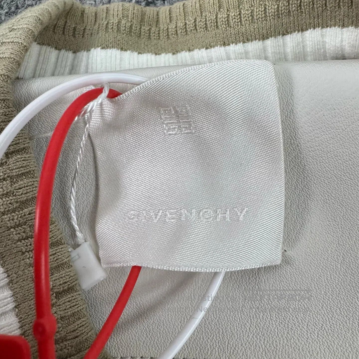 Givenchy Givenchy SS24 Baseball Suit with a large 4G logo| Size US S / EU 44-46 / 1 - 7 Thumbnail