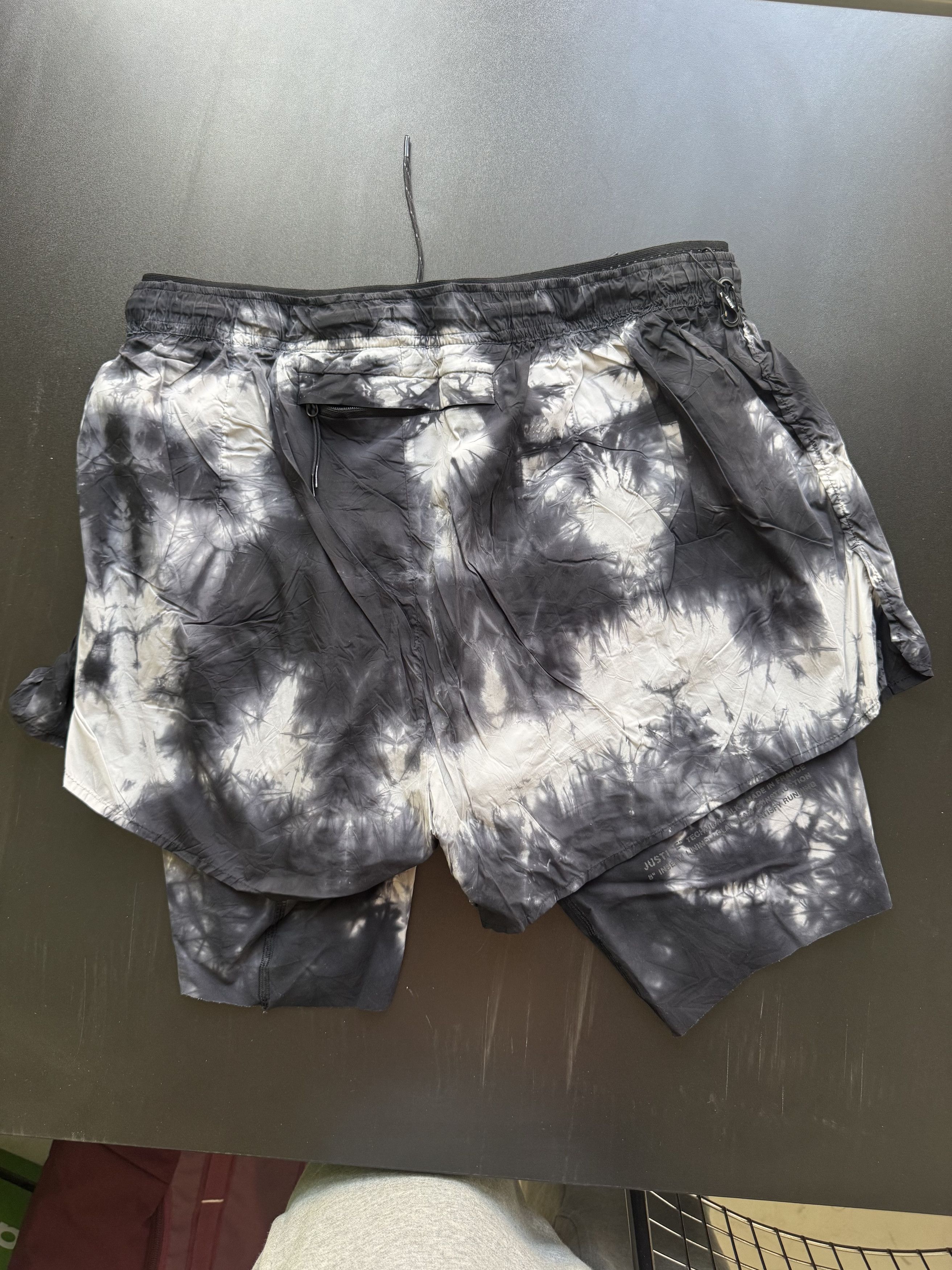 Satisfy Satisfy TechSilk Tie-dye 8" Shorts Size US 33 - 2 Thumbnail