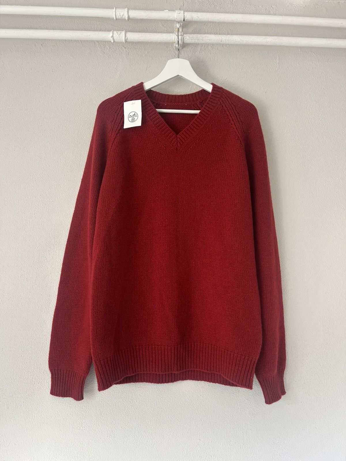 Hermes Red Cashmere V-Neck Sweater Size US L / EU 52-54 / 3 - 1 Thumbnail