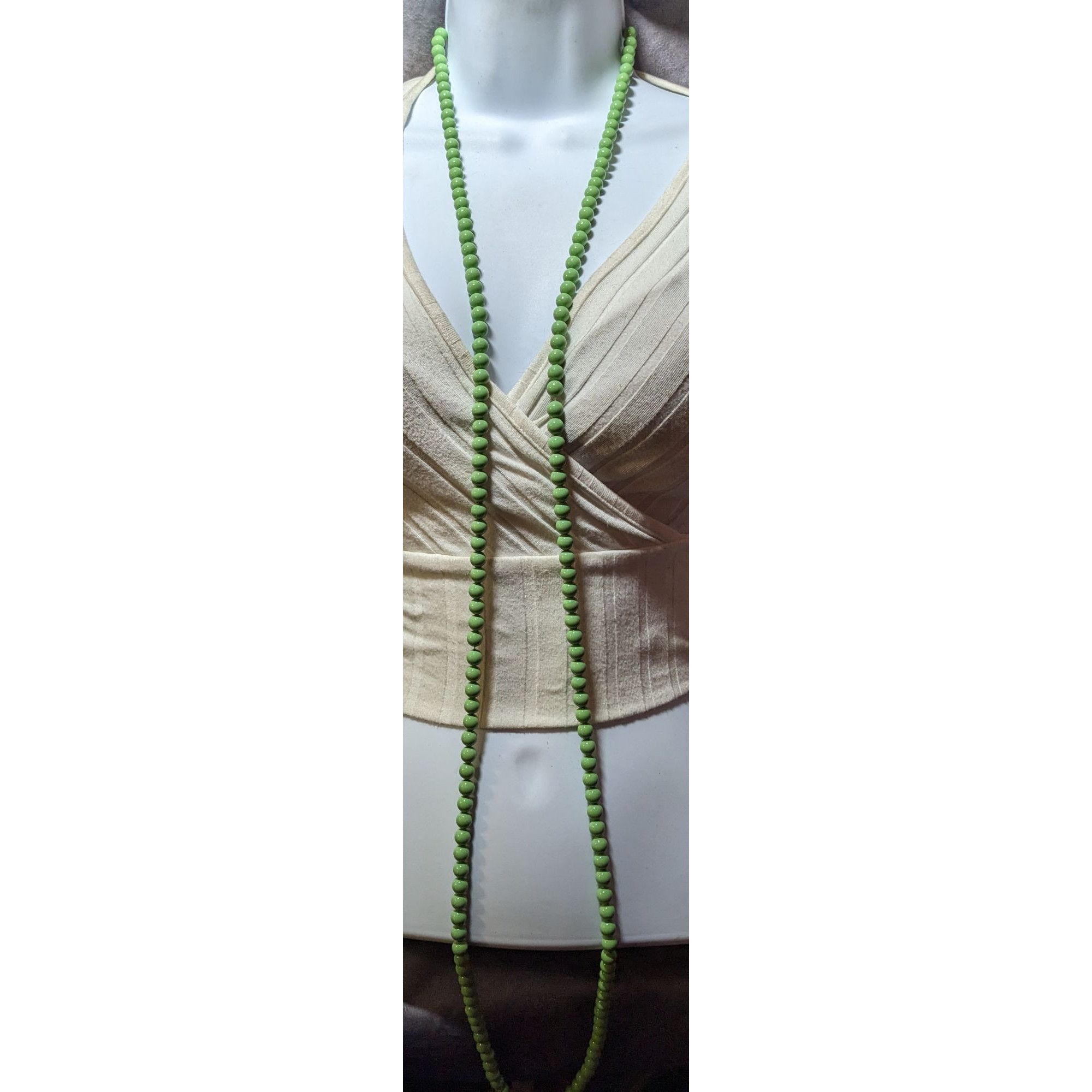 Other Vintage Pea Green Lightweight Beaded Opera Necklace Size ONE SIZE - 8 Thumbnail