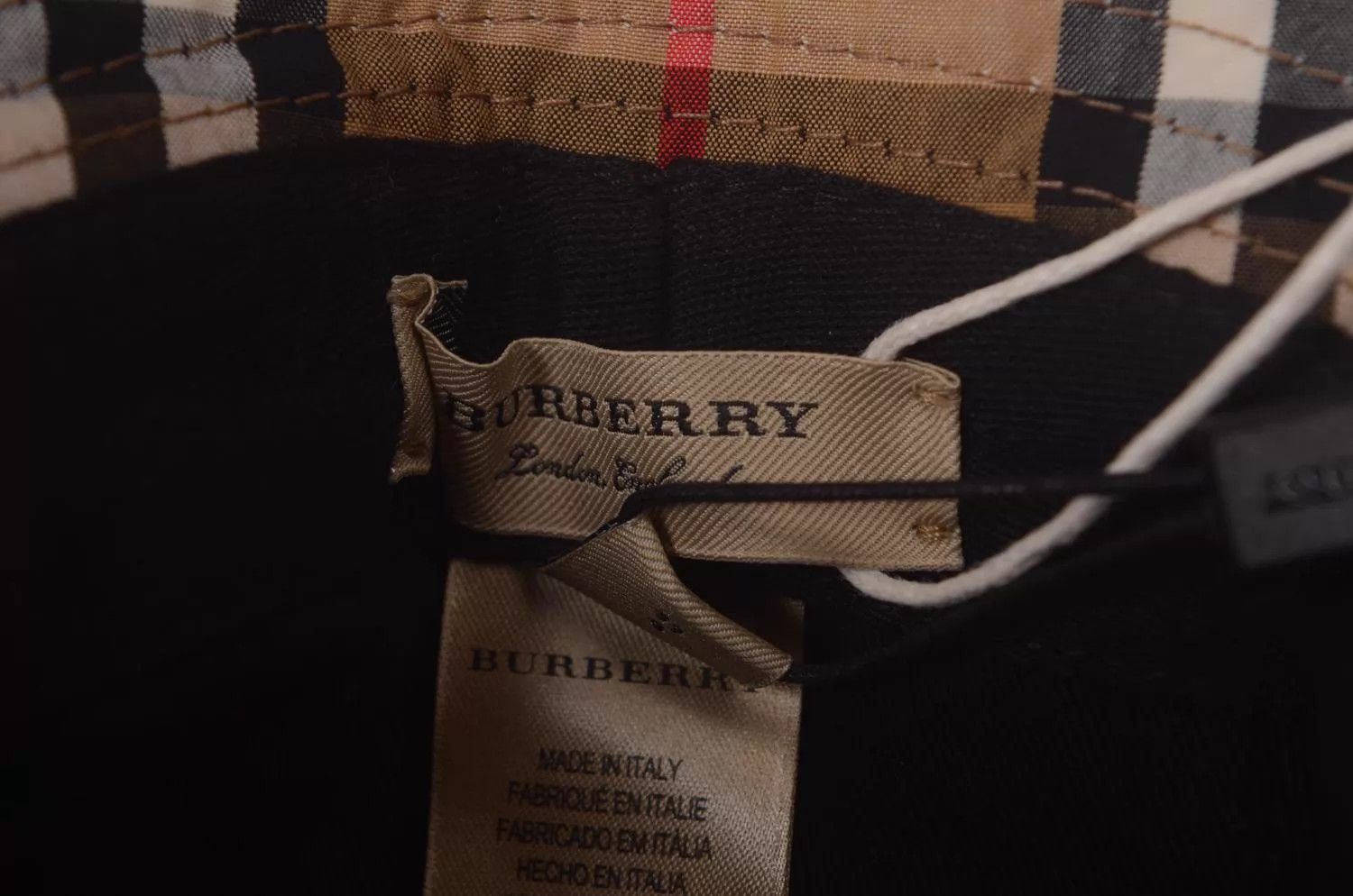 Burberry Burberry Hat with Tags Size ONE SIZE - 4 Thumbnail