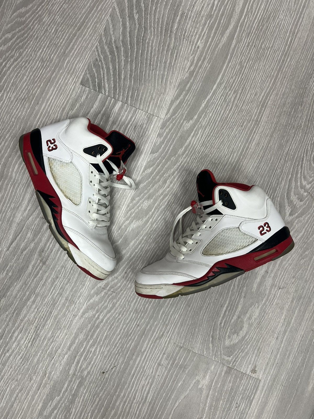 Air Jordan Fire Red Black Tongue (2013)