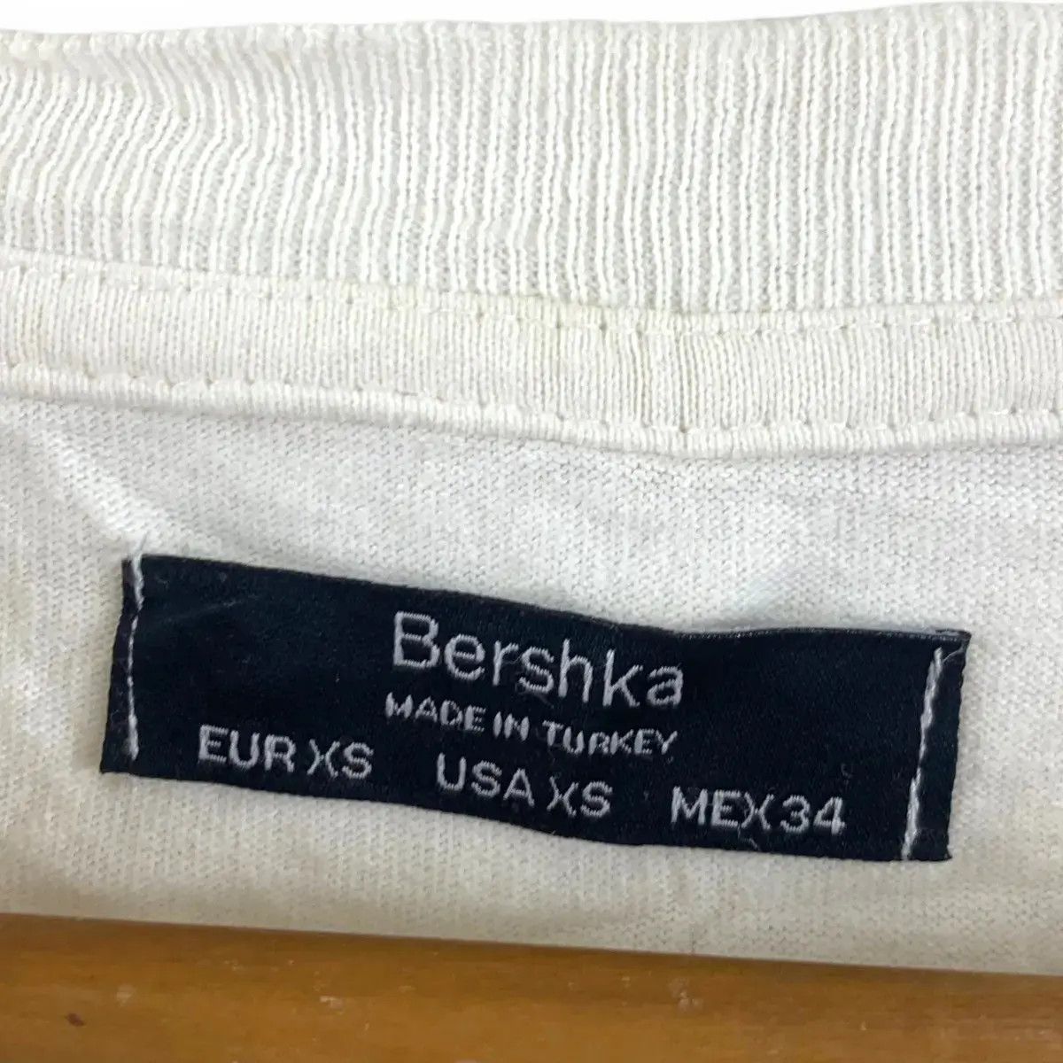 Bershka BERSHKA Made Of Iron And Carbon Name Your Price Tee Shirt Size XS / US 0-2 / IT 36-38 - 5 Thumbnail