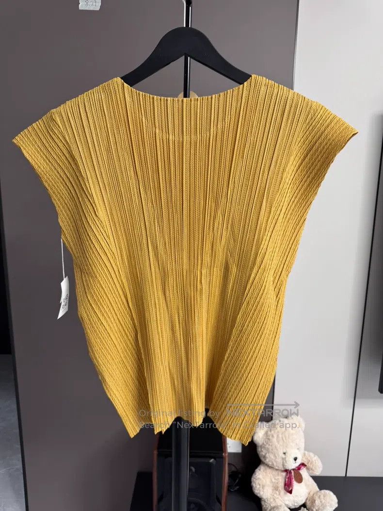 Issey Miyake Issey Miyake Yellow Flutter Sleeve T-shirt Size L / US 10 / IT 46 - 2 Thumbnail