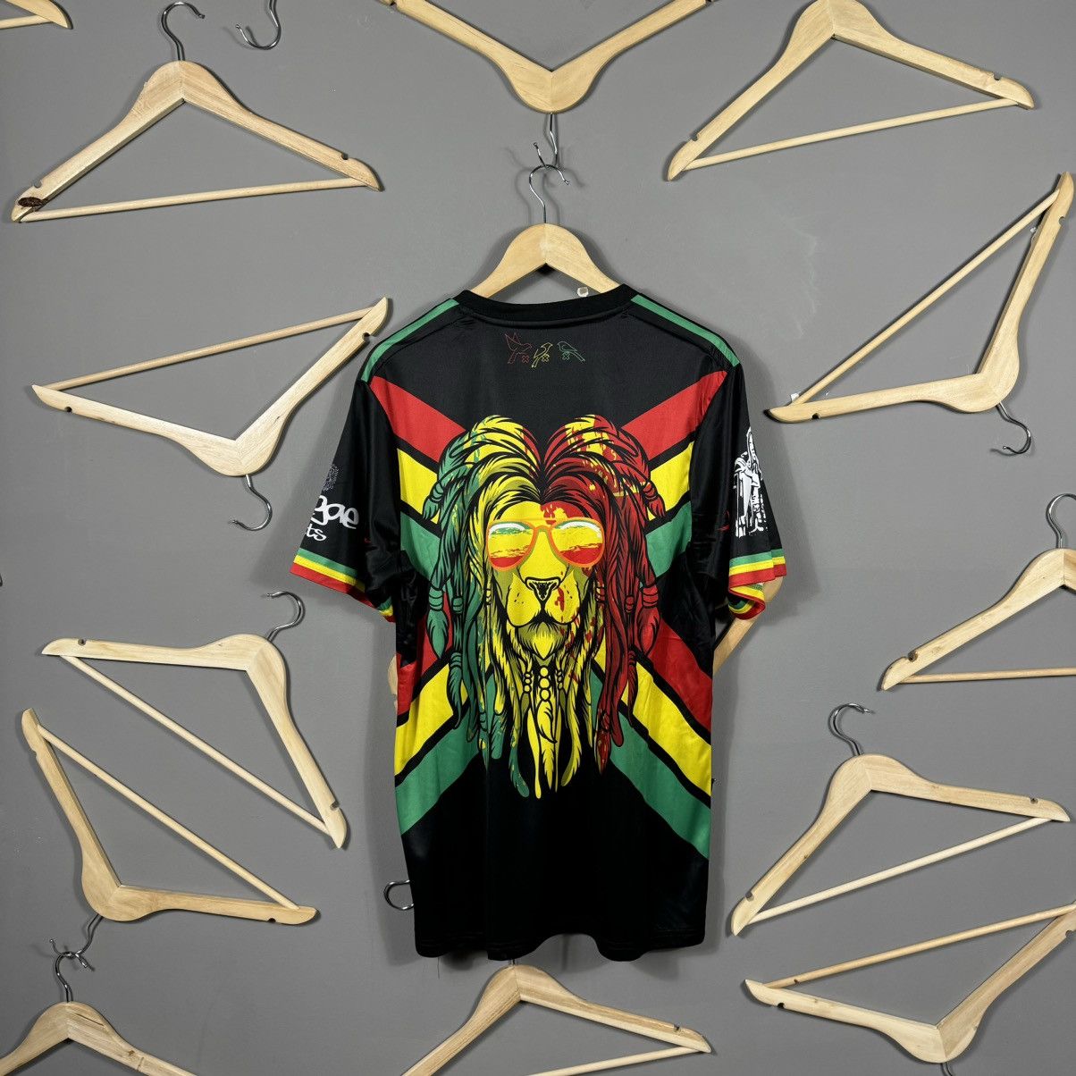 Other Ajax Amsterdam Special Edition Custom Bob Marley Jersey Size US L / EU 52-54 / 3 - 2 Thumbnail