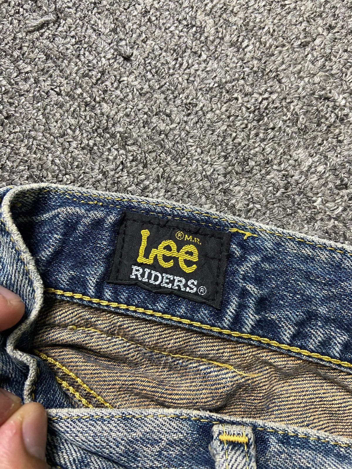 Japanese Brand × Lee × Vintage Vintage LEE RIDERS Distressed Denim Ripped Jeans (131) Size US 28 / EU 44 - 2 Thumbnail