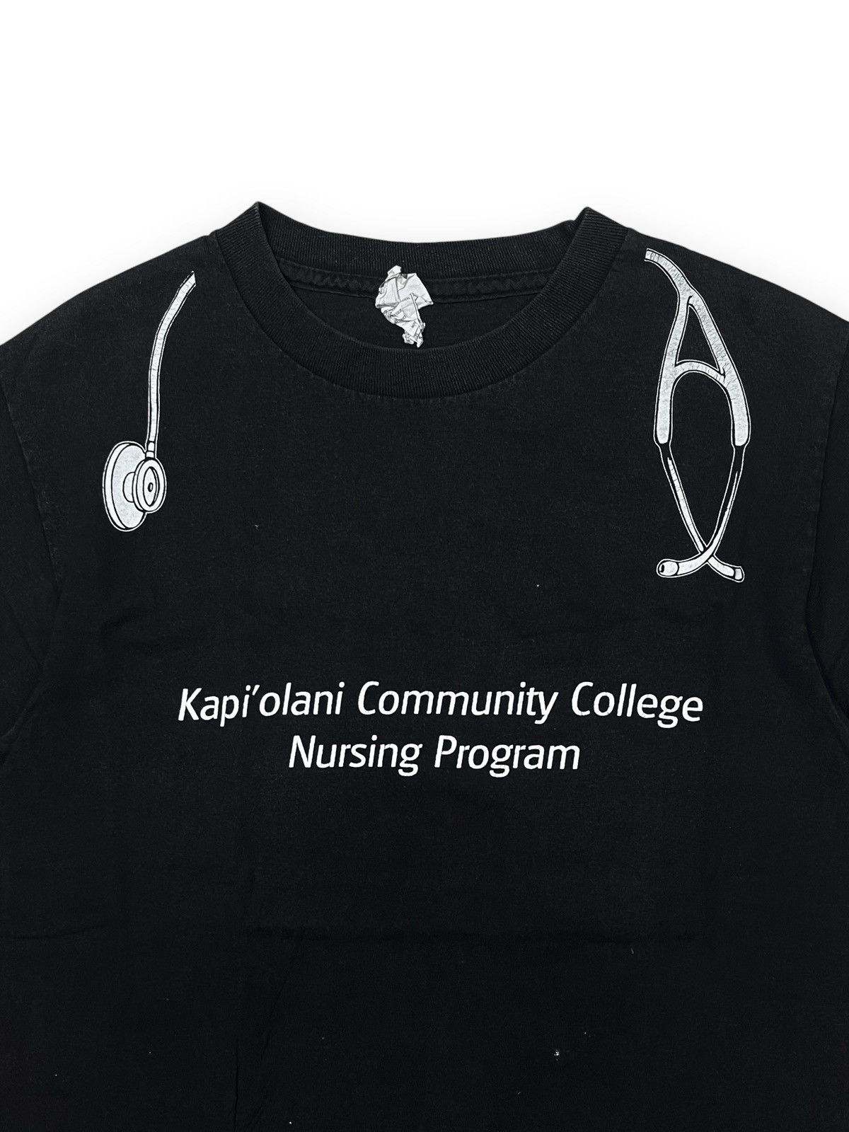 Alstyle Y2K KCC Nursing Program University Of Hawaii Vintage Tee Size US S / EU 44-46 / 1 - 2 Thumbnail