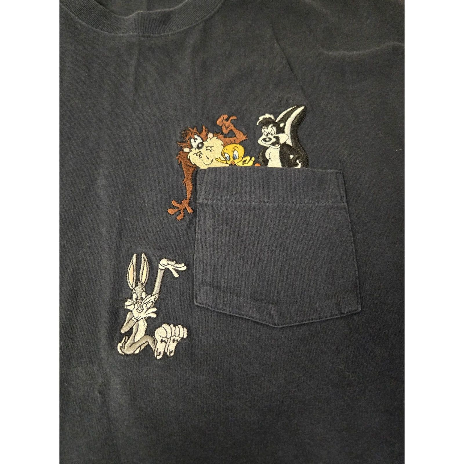 Vintage VINTAGE Looney Tunes Shirt Mens Medium Navy Blue WB Taz Tweety Bugs Bunny 90s Size US M / EU 48-50 / 2 - 2 Thumbnail