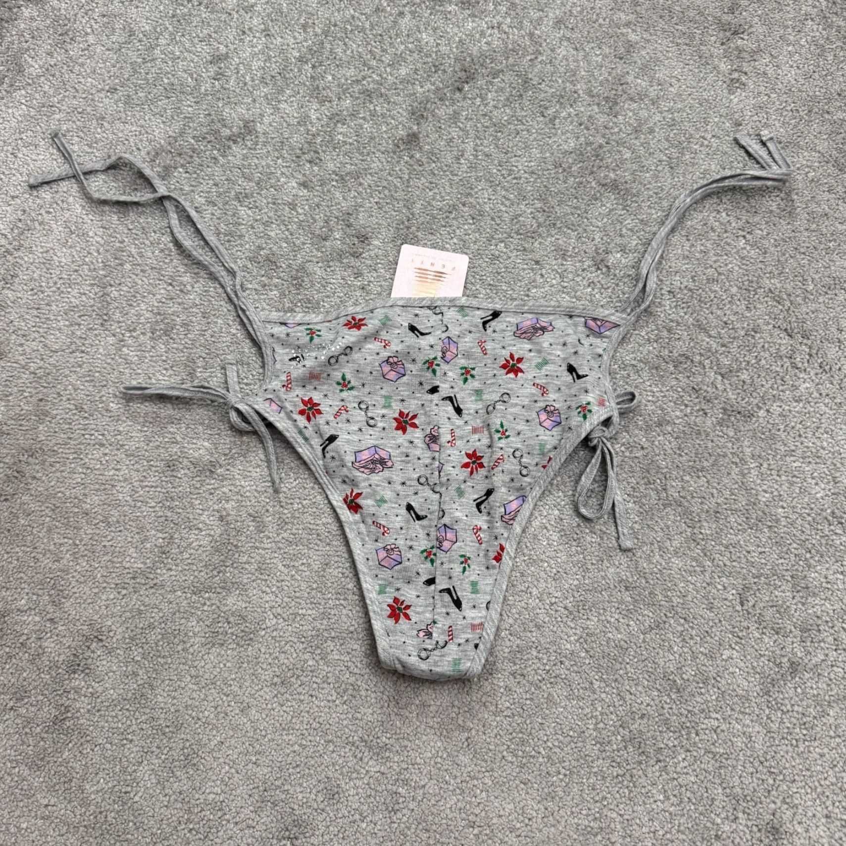 Vintage Savage X Fenty by Rihanna Christmas G-String Thong Tie Medium Gray Women's Intimates Size ONE SIZE - 2 Thumbnail