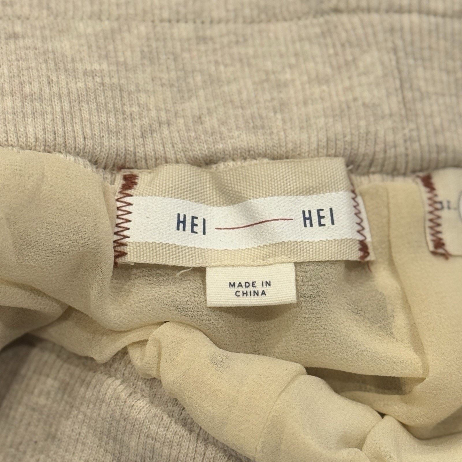 Anthropologie Anthropologie Women’s Gold Fish Scale Joggers in Size LP Size 32" / US 10 / IT 46 - 4 Thumbnail
