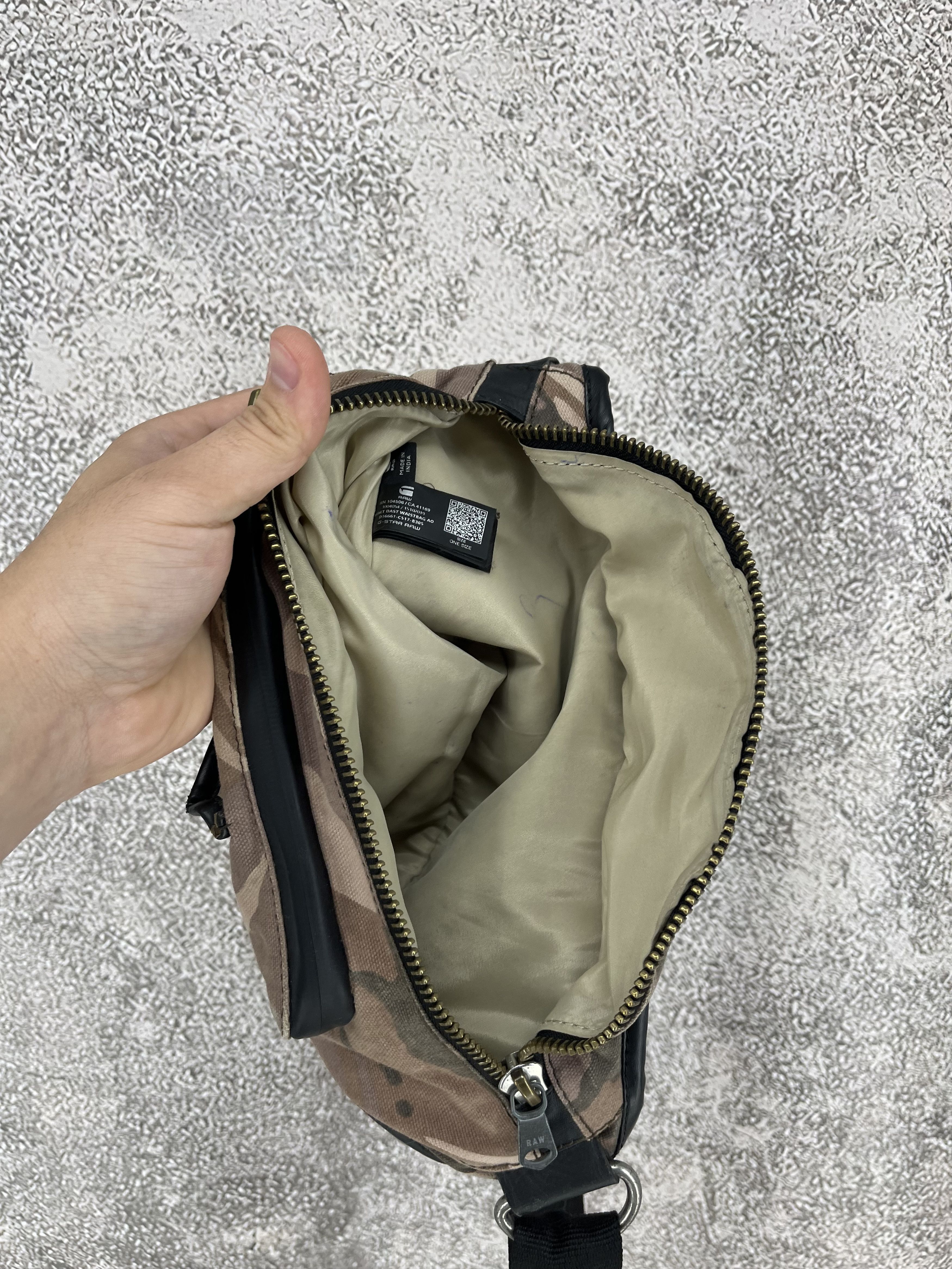 G-Star NWT G-Star Raw Stalt Dast Waistbag Taupe/Light Moss Camo Size ONE SIZE - 11 Thumbnail