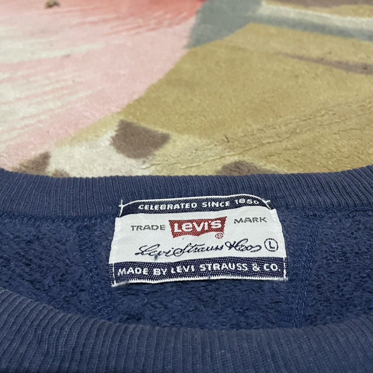 Levi's Vintage Levi’s Sun Faded Sweatshirt Size US L / EU 52-54 / 3 - 11 Thumbnail