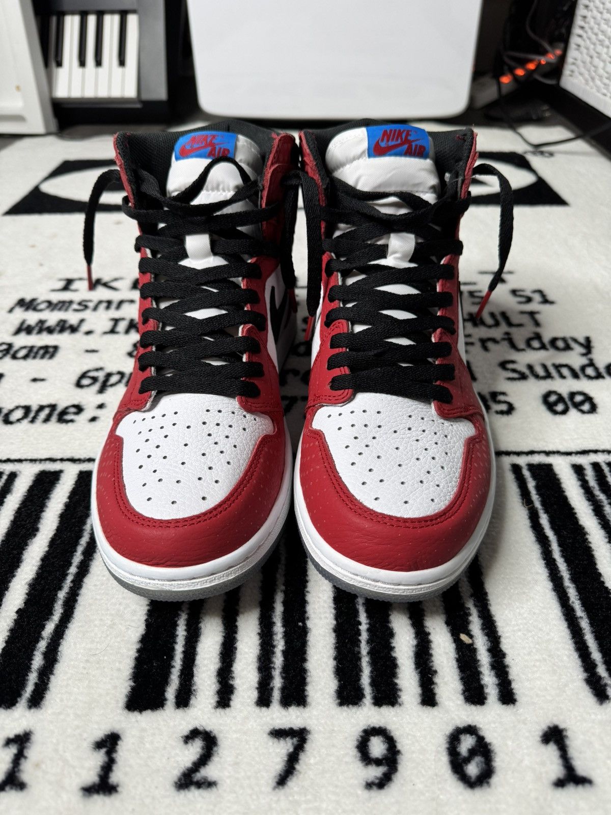 Jordan Brand Air Jordan 1 Retro High “Origin Story” Size US 11 / EU 44 - 5 Thumbnail