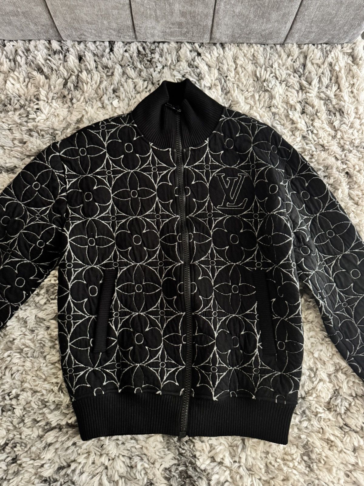 Louis Vuitton Louis Vuitton Zip Through Monogram Flower Bomber – Noir – XS Size US XS / EU 42 / 0 - 1 Thumbnail