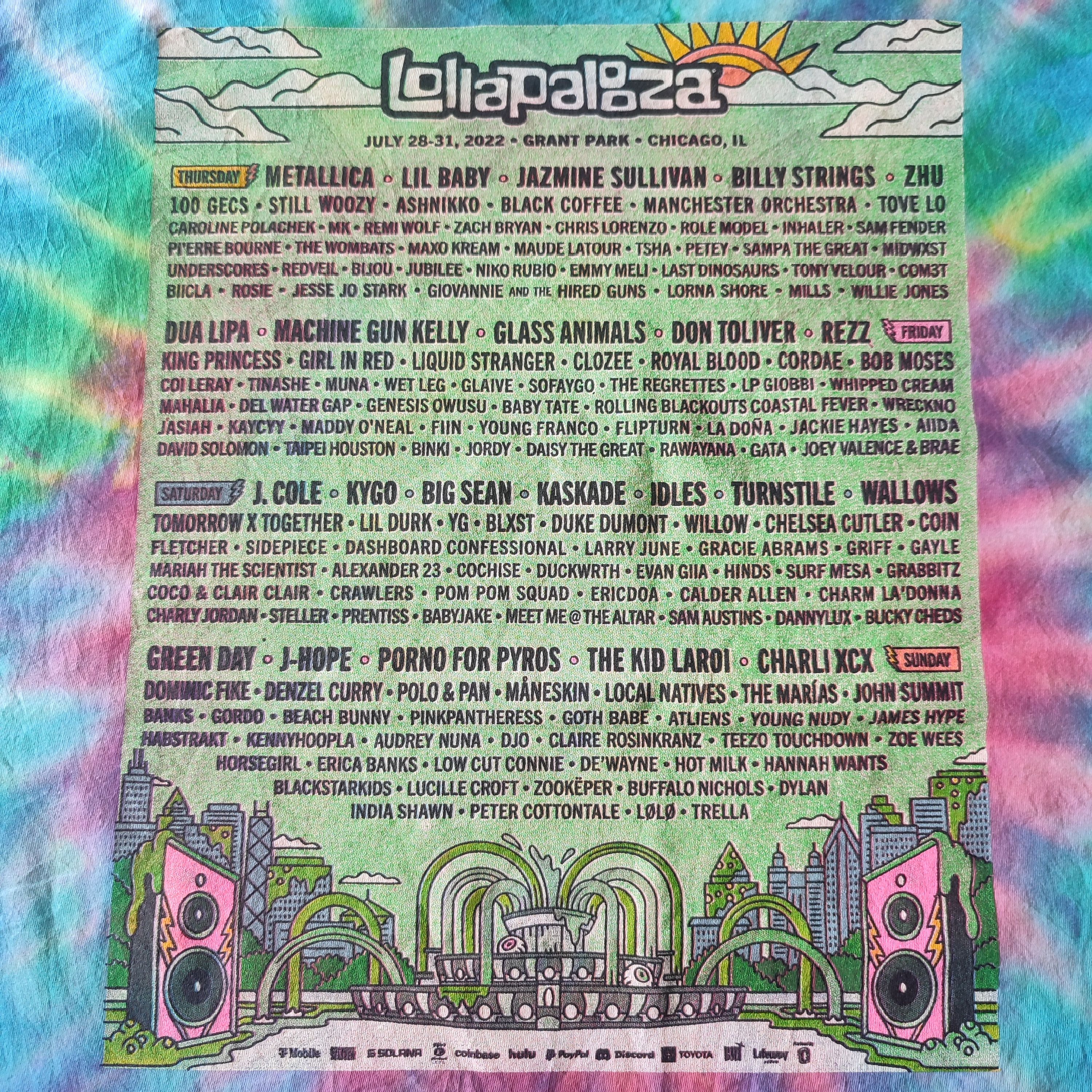 Band Tees 2022 LOLLAPALOOZA T SHIRT Size US XL / EU 56 / 4 - 5 Thumbnail