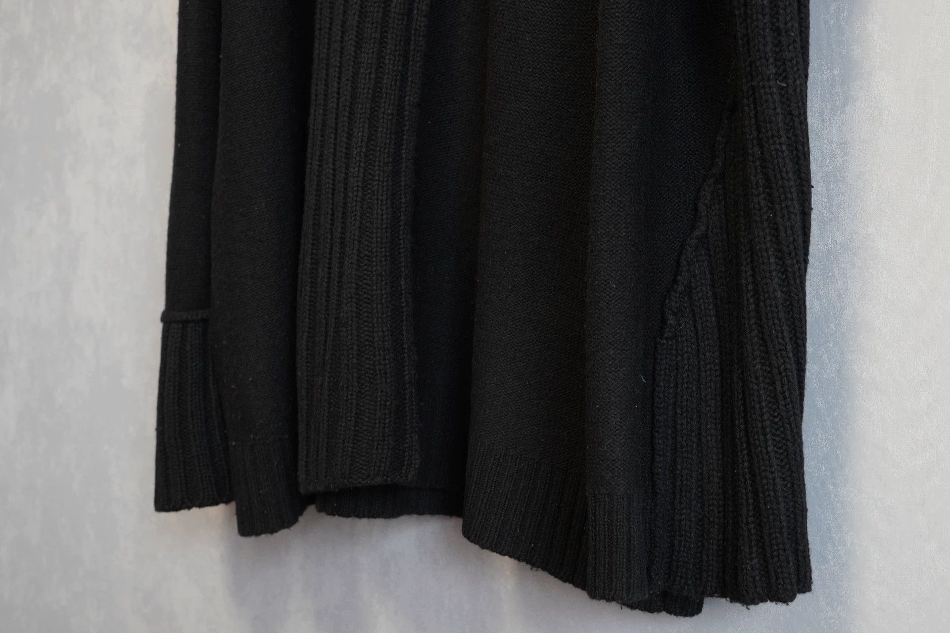 Yohji Yamamoto Yohji Yamamoto 19AW Paneled Sweater Size 3 Minor Pilling Size US L / EU 52-54 / 3 - 5 Thumbnail
