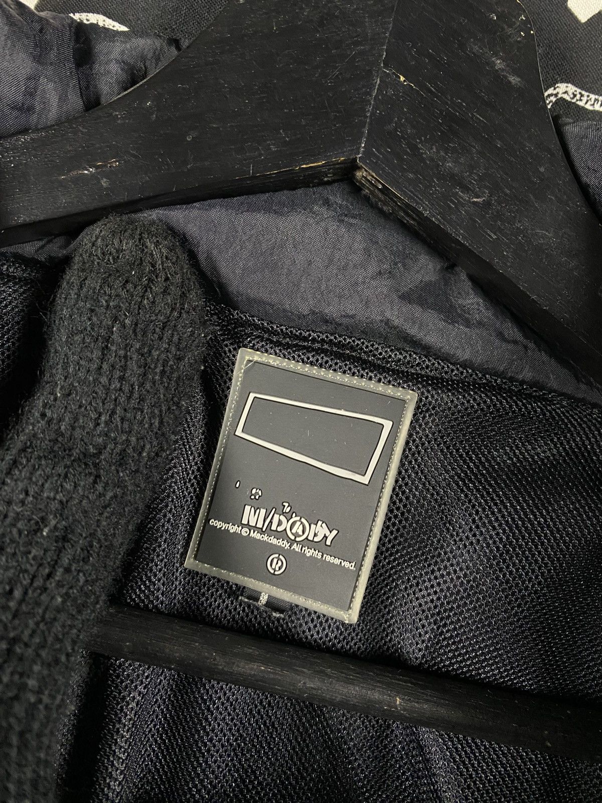 Japanese Brand Vintage Mackdaddy Nylon Windbreaker Black Green Piping Size US L / EU 52-54 / 3 - 7 Thumbnail