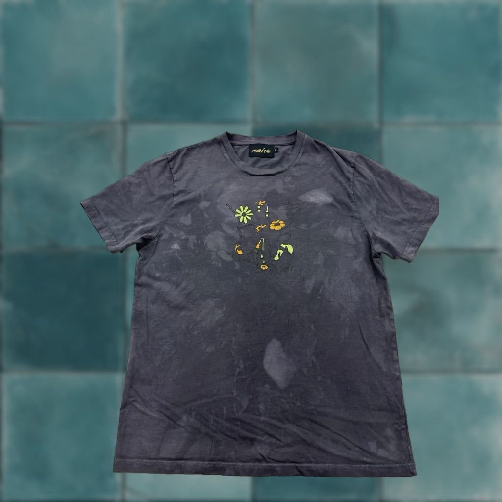 Vintage NAH Designer Skate T-Shirt Mens Small Gray Flower Print Crew Neck Short Sleeve Size US S / EU 44-46 / 1 - 1 Thumbnail