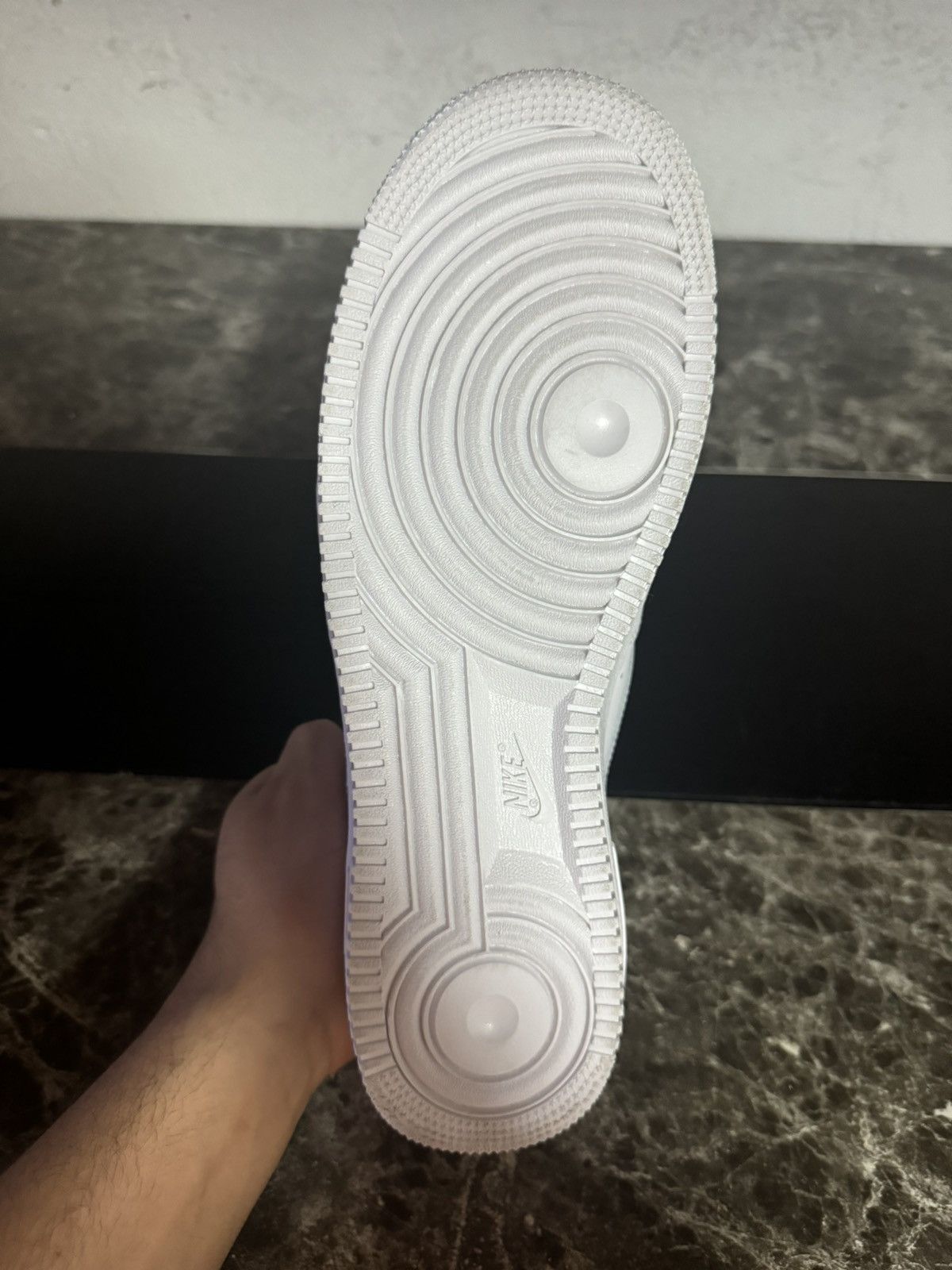 Nike Nike Air Force one ‘07 white mens size 12 worn once Size US 12 / EU 45 - 7 Thumbnail