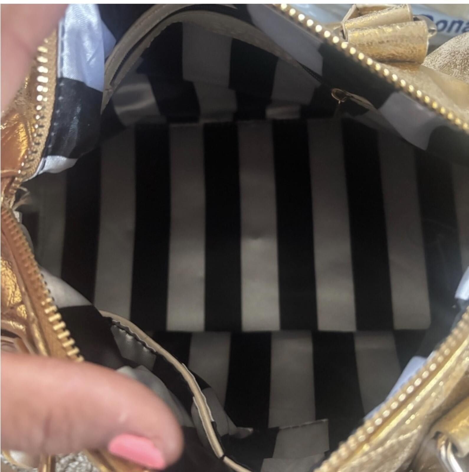 Other Charming Charlie barrel bag Size ONE SIZE - 10 Thumbnail