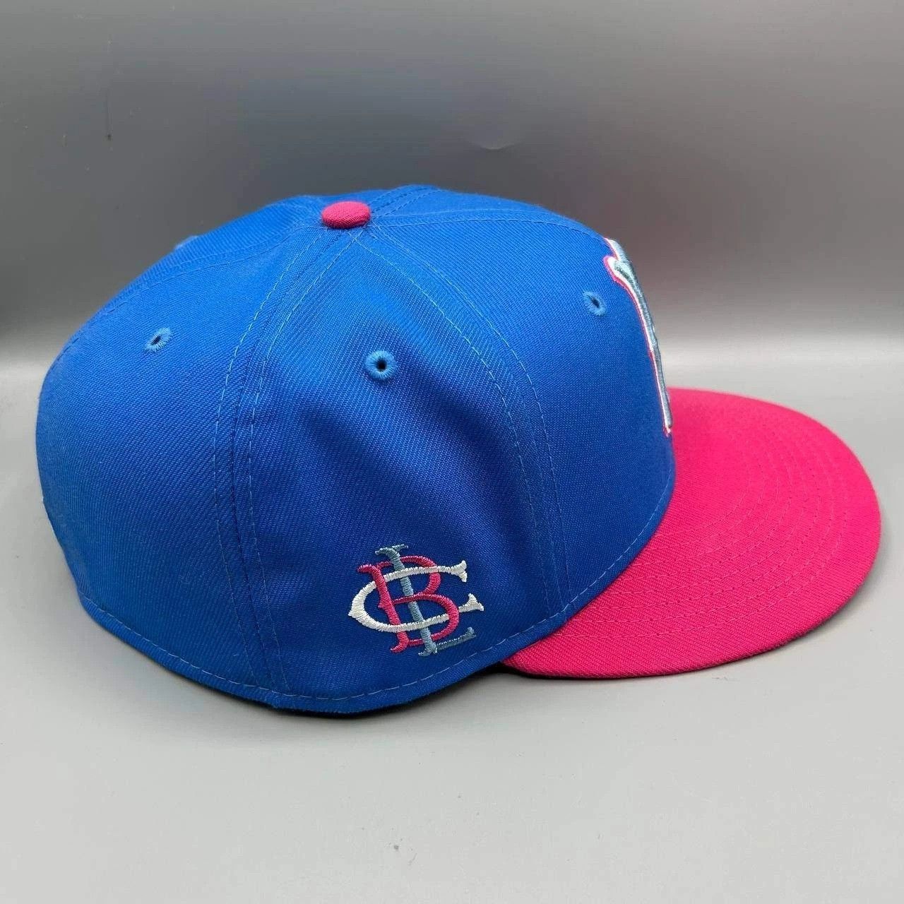 New Era Brooklyn Dodgers Hat Men 7 5/8 Blue Pink MLB Fitted Cap Size ONE SIZE - 7 Thumbnail
