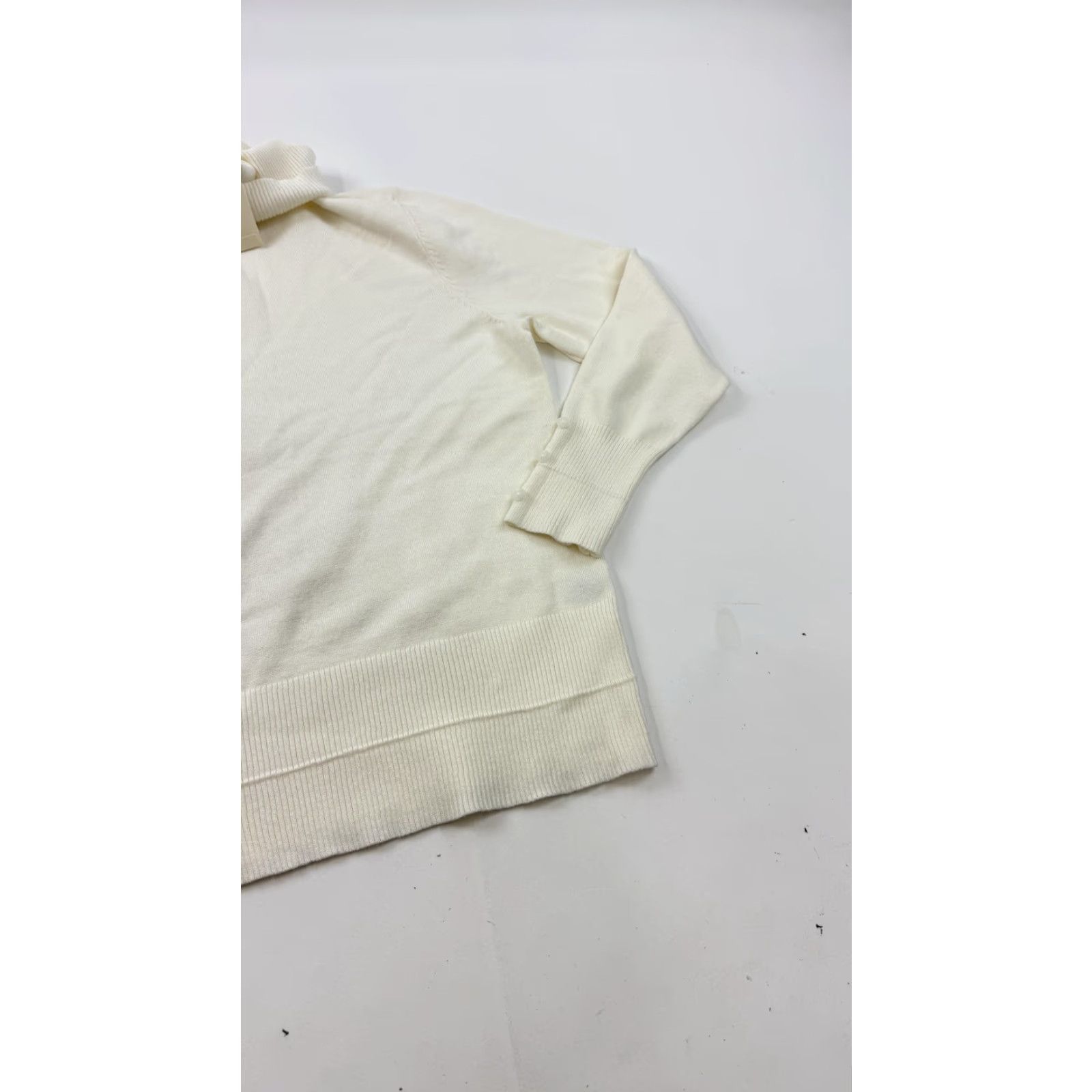 Vintage Christopher & Banks Sweater Womens S White Turtleneck Pullover Button Cuff Size S / US 4 / IT 40 - 2 Thumbnail