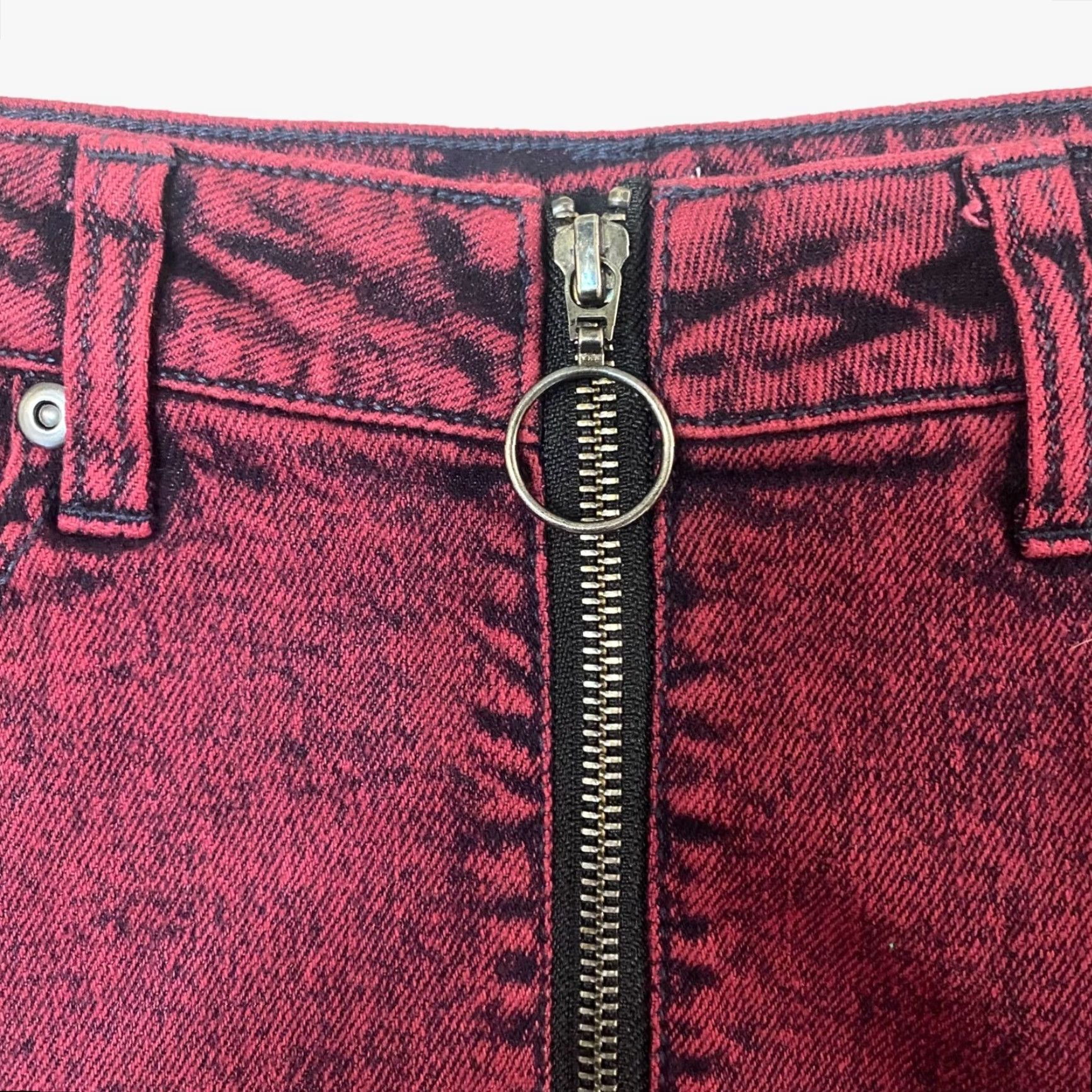 Hot Topic Hot Topic Red Acid Wash Denim Skirt Women’s Small Front-Full-Zip Goth Punk Mini Short With Pockets Rocks New Size 28" / US 6 / IT 42 - 5 Thumbnail