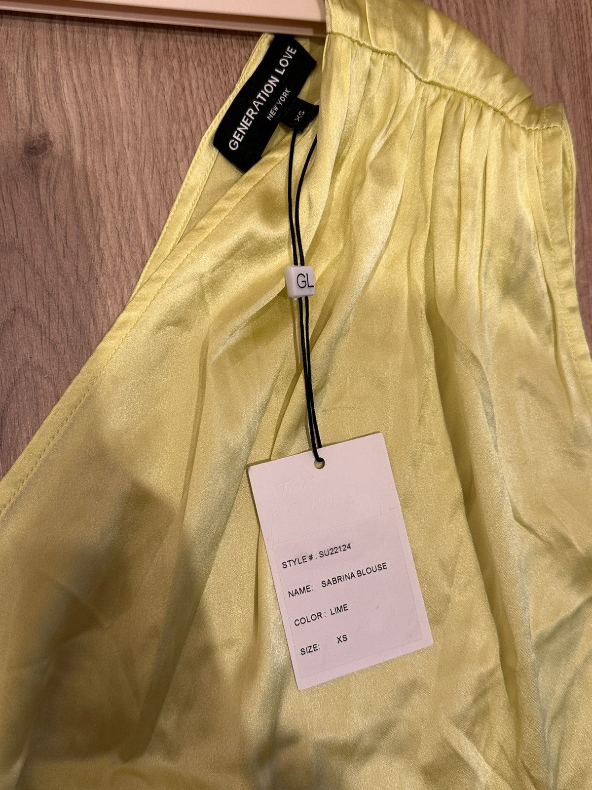 Generation Love NWT Generation Love Sabrina Silk One Shoulder Blouse Lime XS Size XS / US 0-2 / IT 36-38 - 4 Thumbnail