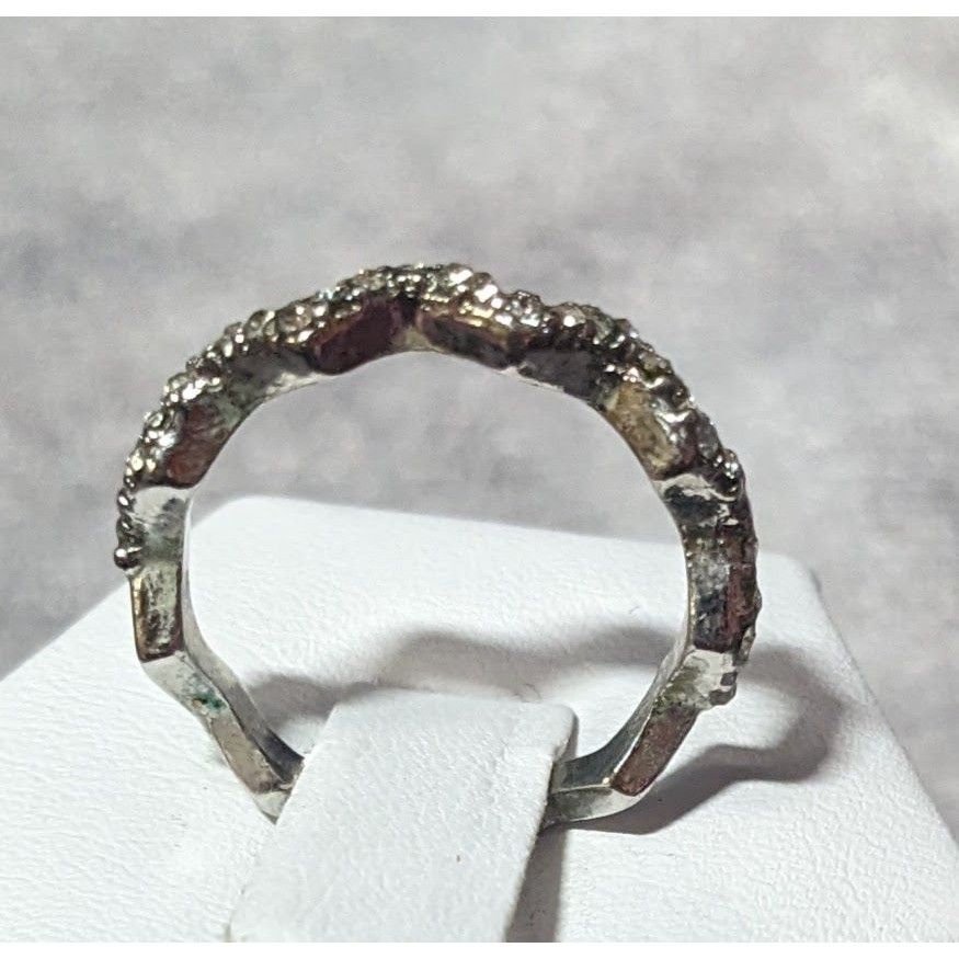 Other Silver Tone Rhinestone Zigzag Fashion Ring Size 6 1/2 Size ONE SIZE - 10 Thumbnail