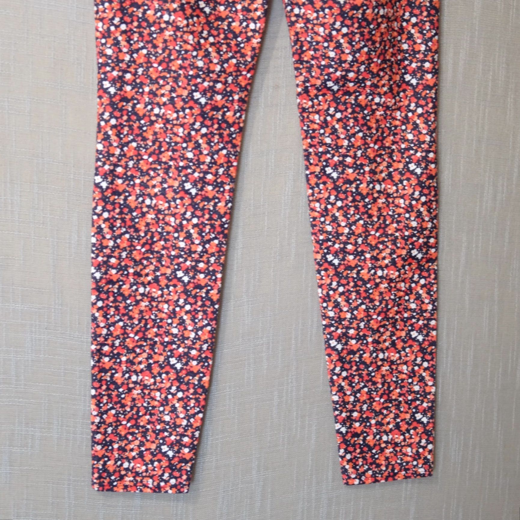Michael Kors Michael Kors Skinny Jeans Jegging Pull On Floral Womens S Navy/Red/Orange Red/Pink/White XS? No, size S. Size 28" / US 6 / IT 42 - 7 Thumbnail