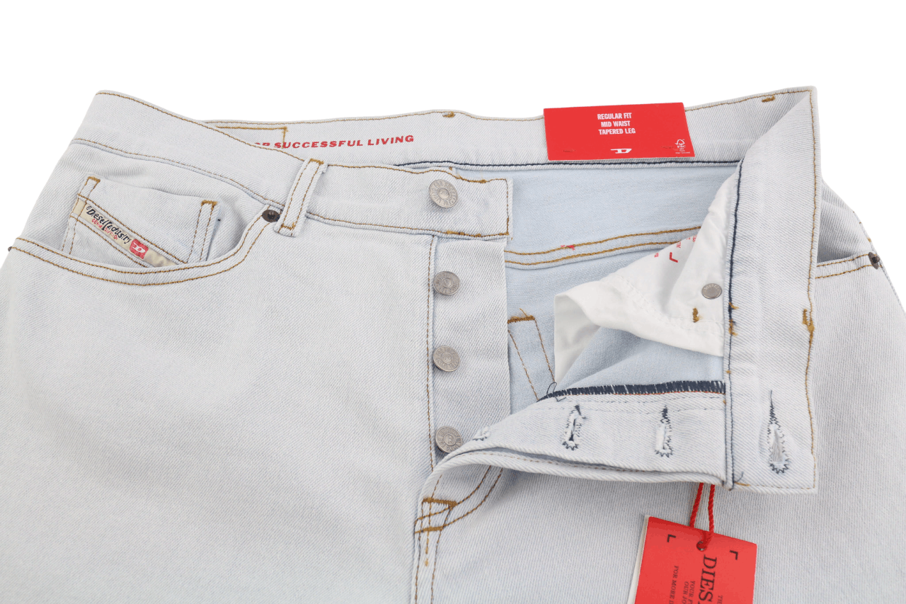 Diesel 2005 D-FINING 09C06 W32/L34 Tapered 40415 Size US 32 / EU 48 - 5 Thumbnail