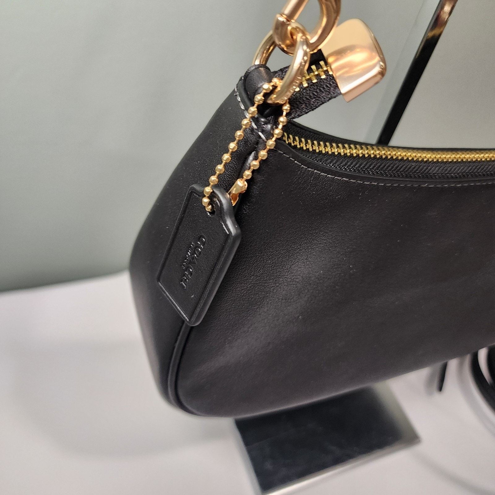 Coach COACH CCE86 Teri Shoulder Bag Beaded Graphic Smooth Black Size ONE SIZE - 4 Thumbnail