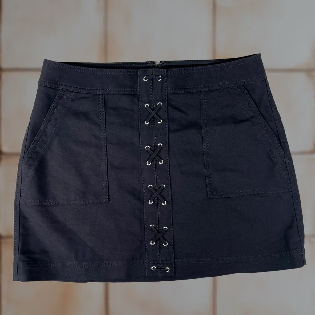 Express Y2K Express Mini Skirt Womens 12 Lace Up Front Pockets Grunge Mall Goth Black Polyester Cotton Blend Spandex Short Zip Size 34" / US 12 / IT 48 - 1 Thumbnail