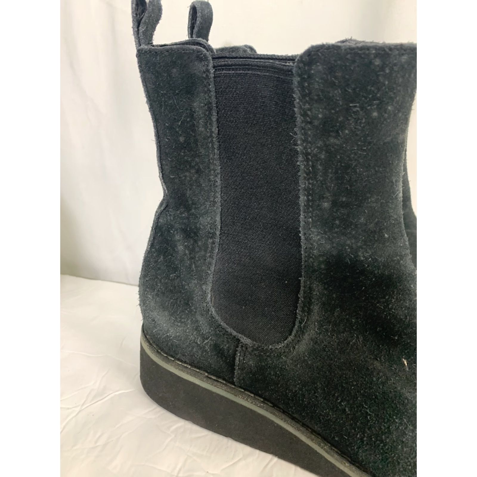 Cole Haan VINTAGE Cole Haan Chelsea Boots Suede Black Pull On Ankle Women 7.5 US 7.5 Boots Size US 8 / IT 38 - 3 Thumbnail