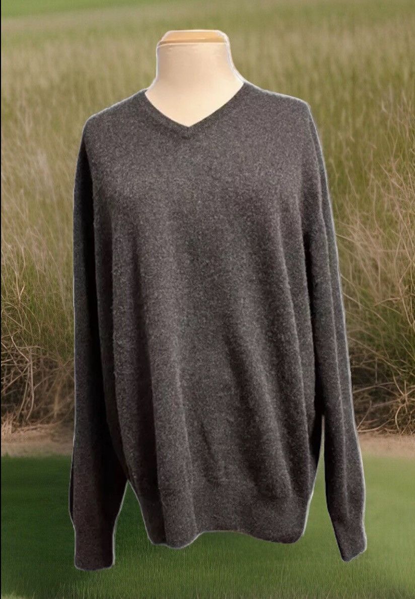 Loro Piana Cashmere Classic V-Neck Sweater fashion Men's Size 54