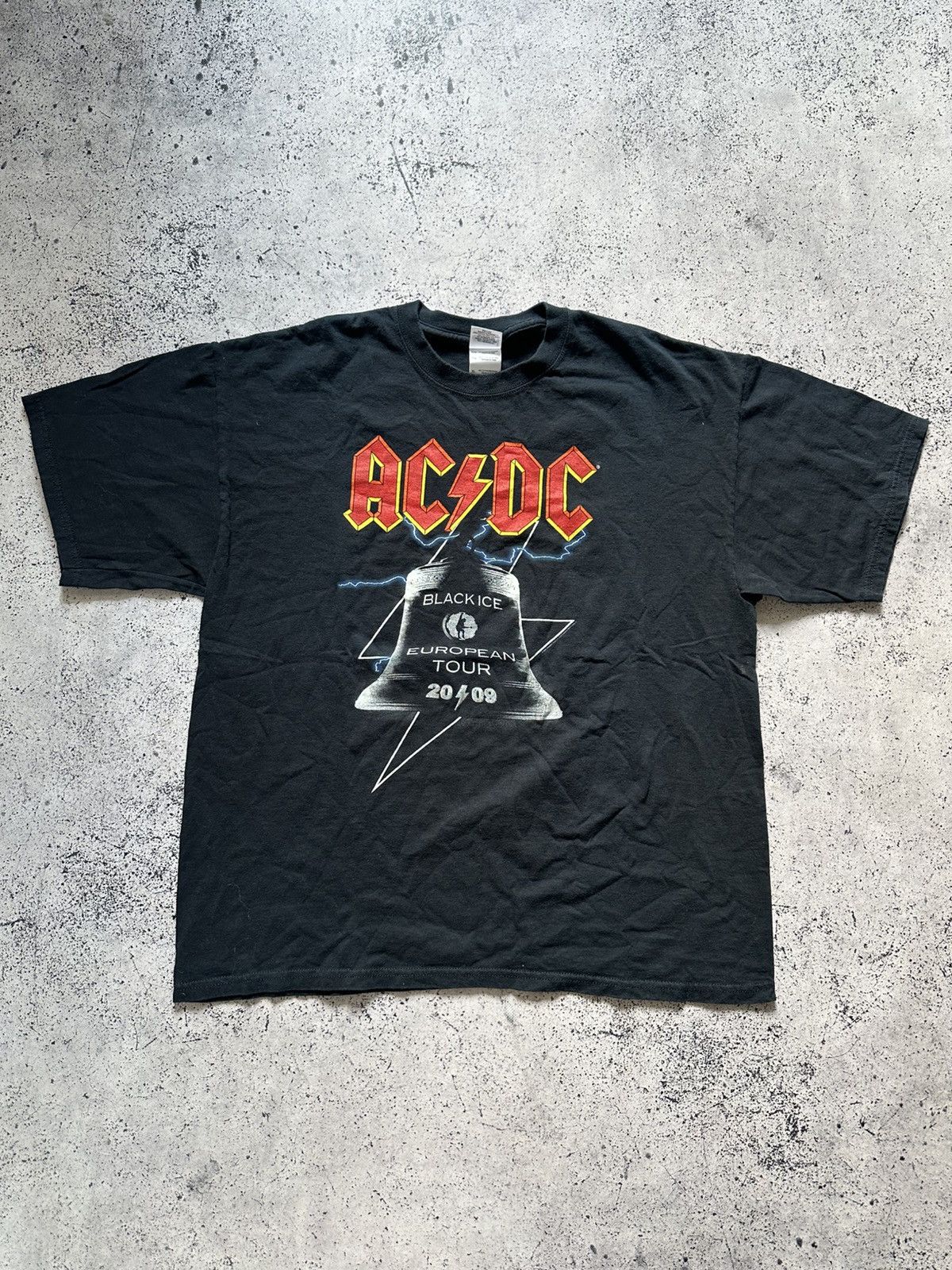 AC/DC Vintage AC DC T-shirt 2009 Tee Black Ice European Tour Band Size US XL / EU 56 / 4 - 1 Thumbnail