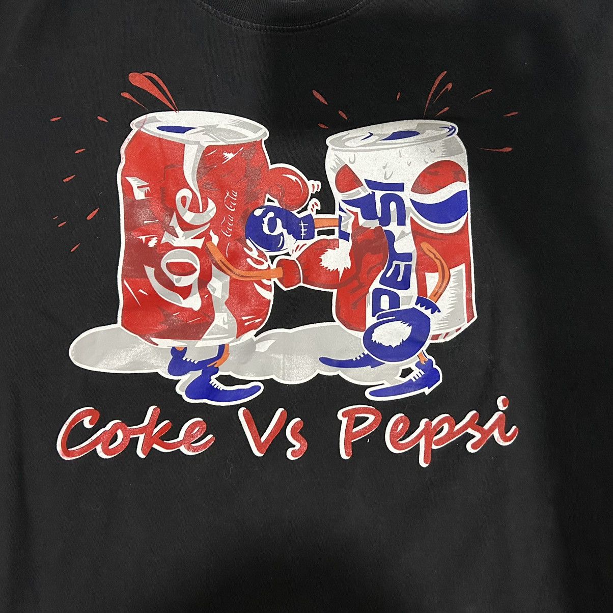 Other Coke vs pepsi t shirt Size US L / EU 52-54 / 3 - 4 Thumbnail