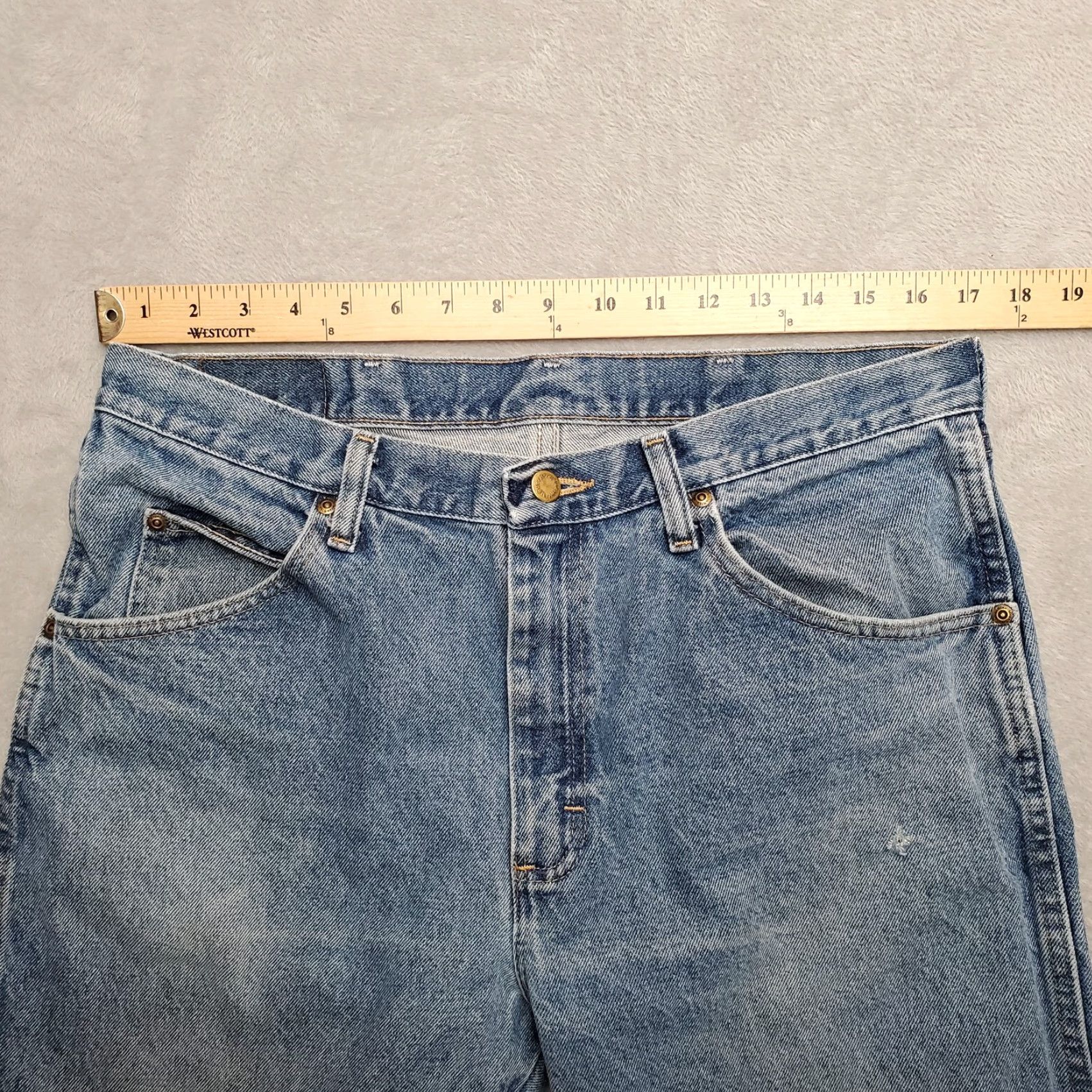 Wrangler Wrangler Shorts Men 34x8 Blue Denim Faded Grunge 100% Cotton Casual Jorts Size US 34 / EU 50 - 7 Thumbnail