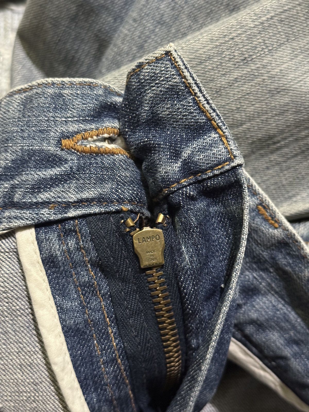 Dolce & Gabbana Dolce & Gabbana Distressed bootcut jeans Size US 33 - 9 Thumbnail